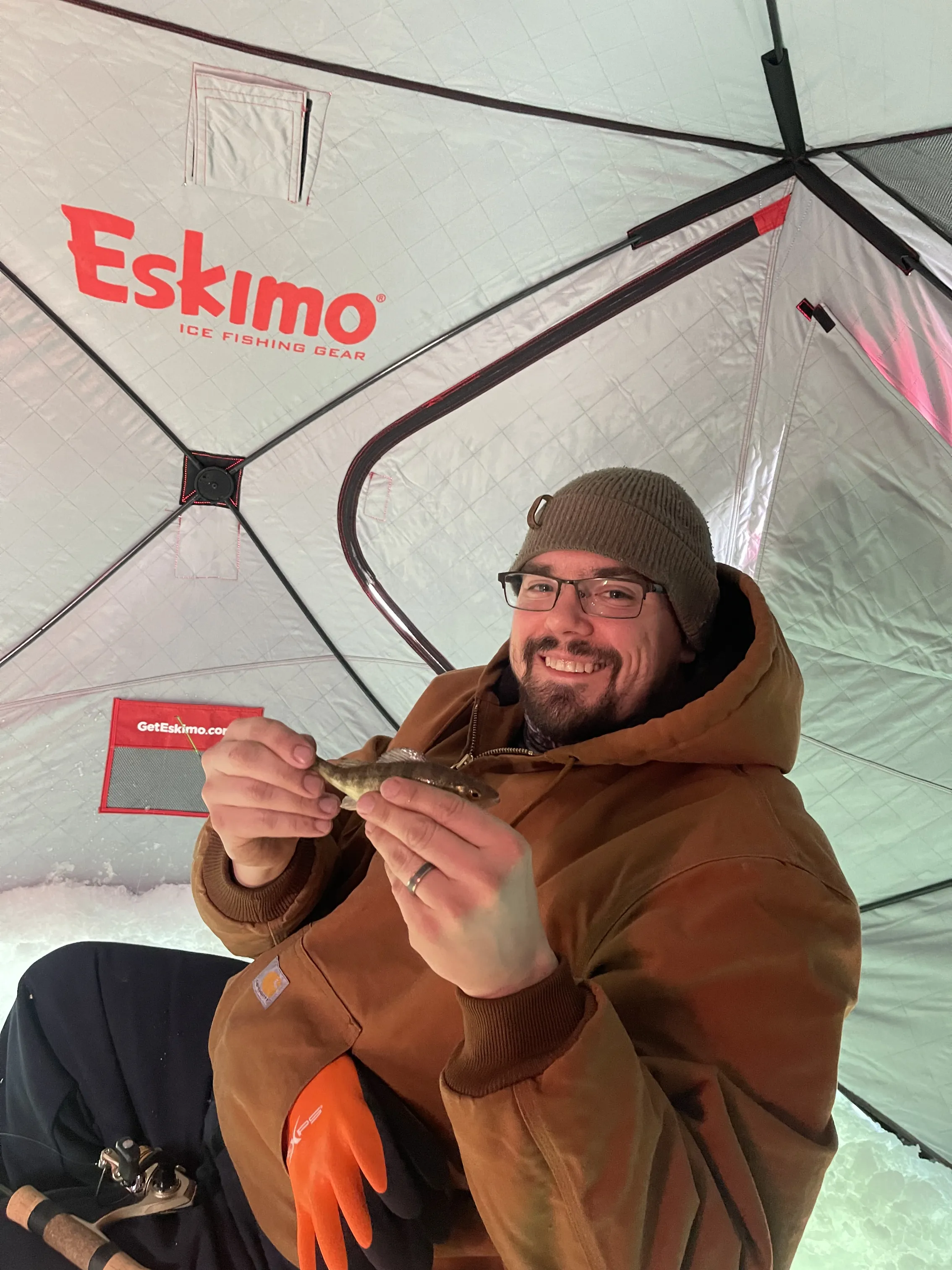 Eskimo shelter